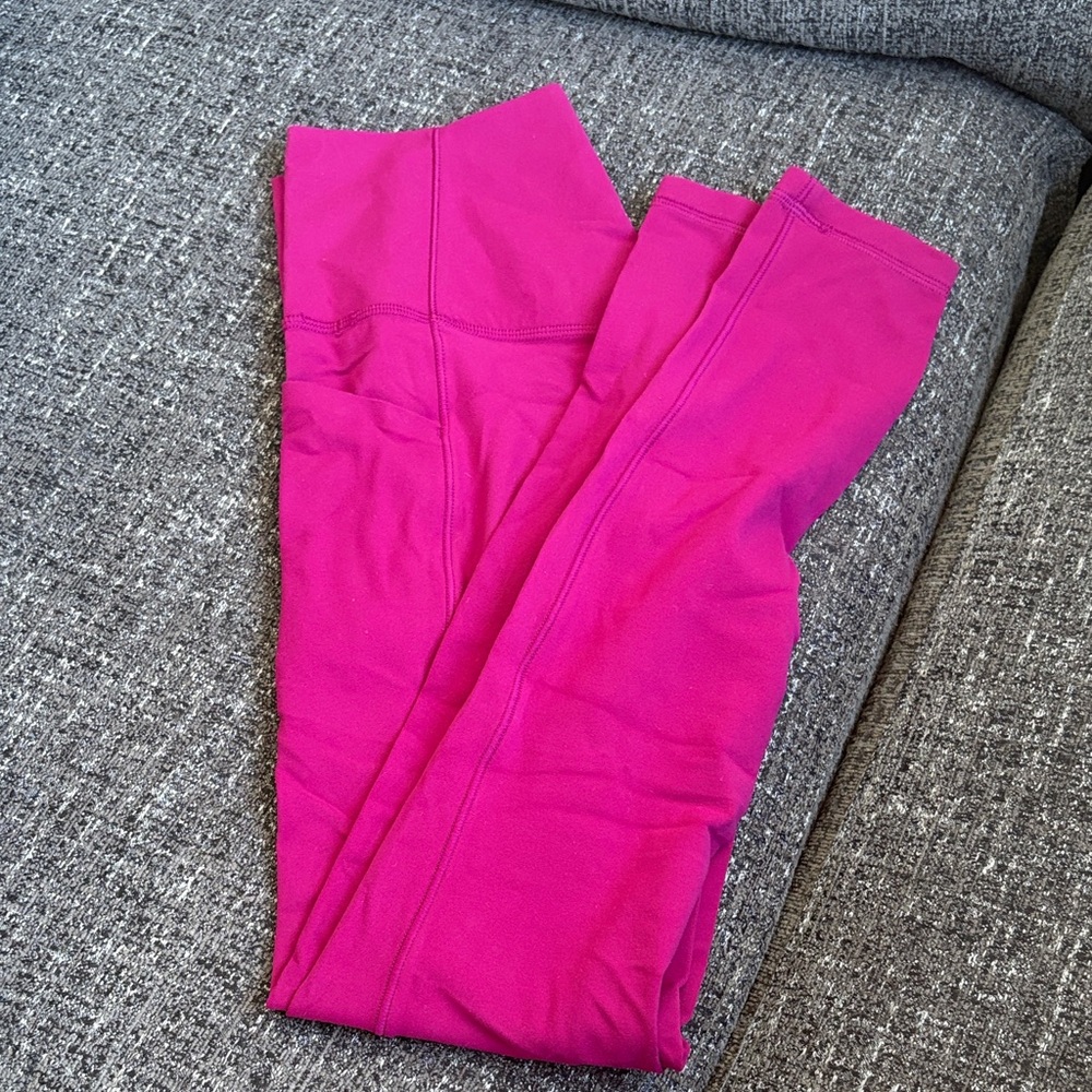 Athleta Salutation Stash Pocket II Tight in Exotic Fuchsia Size XS